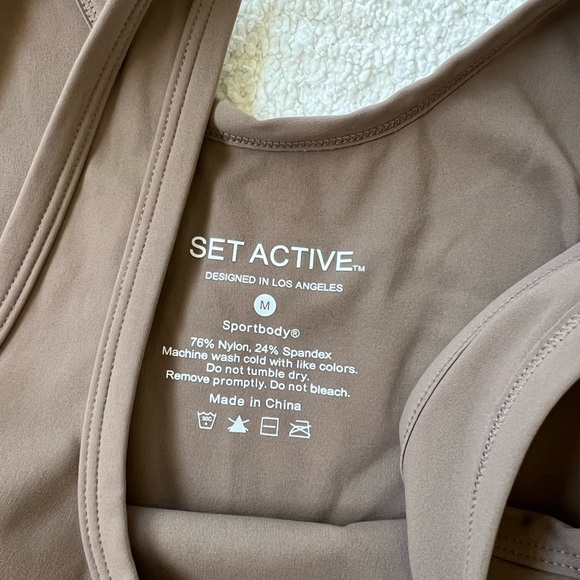 SET Active Shortysuit Jumpsuit - Picture 5 of 5